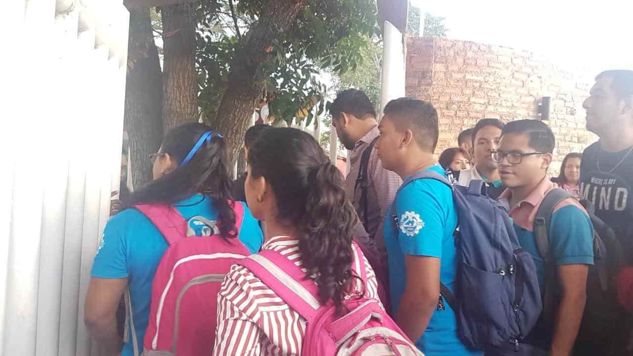 Se manifiestan estudiantes y docentes del Tecnológico de Comalcalco