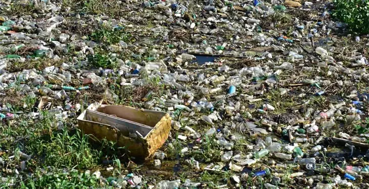 Gigantesca mancha de basura invade el río Viejo Mezcalapa Gigantesca mancha de basura invade el río Viejo Mezcalapa