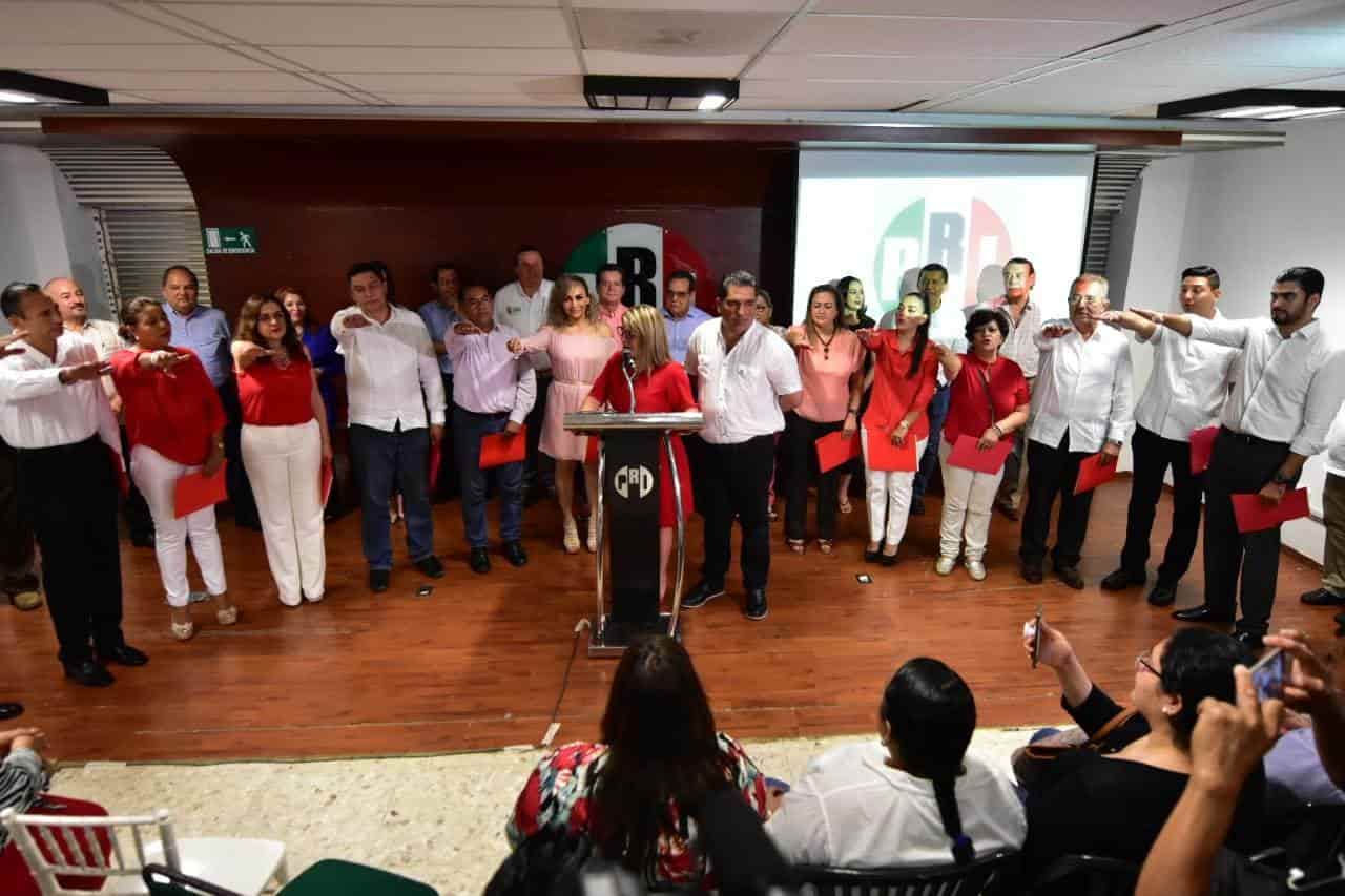 Presenta PRI-Tabasco a nuevos integrantes del CDE Presenta PRI-Tabasco a nuevos integrantes del CDE
