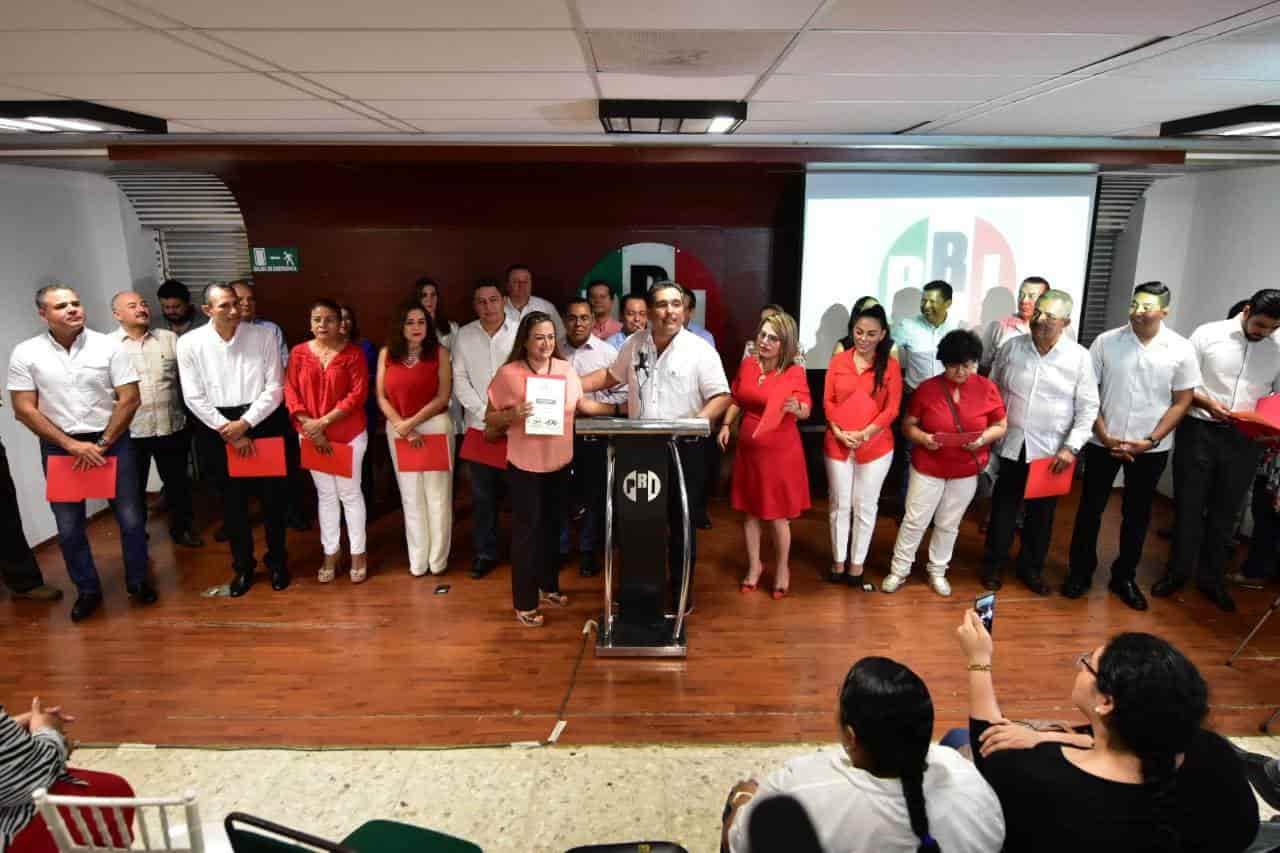 Presenta PRI-Tabasco a nuevos integrantes del CDE Presenta PRI-Tabasco a nuevos integrantes del CDE