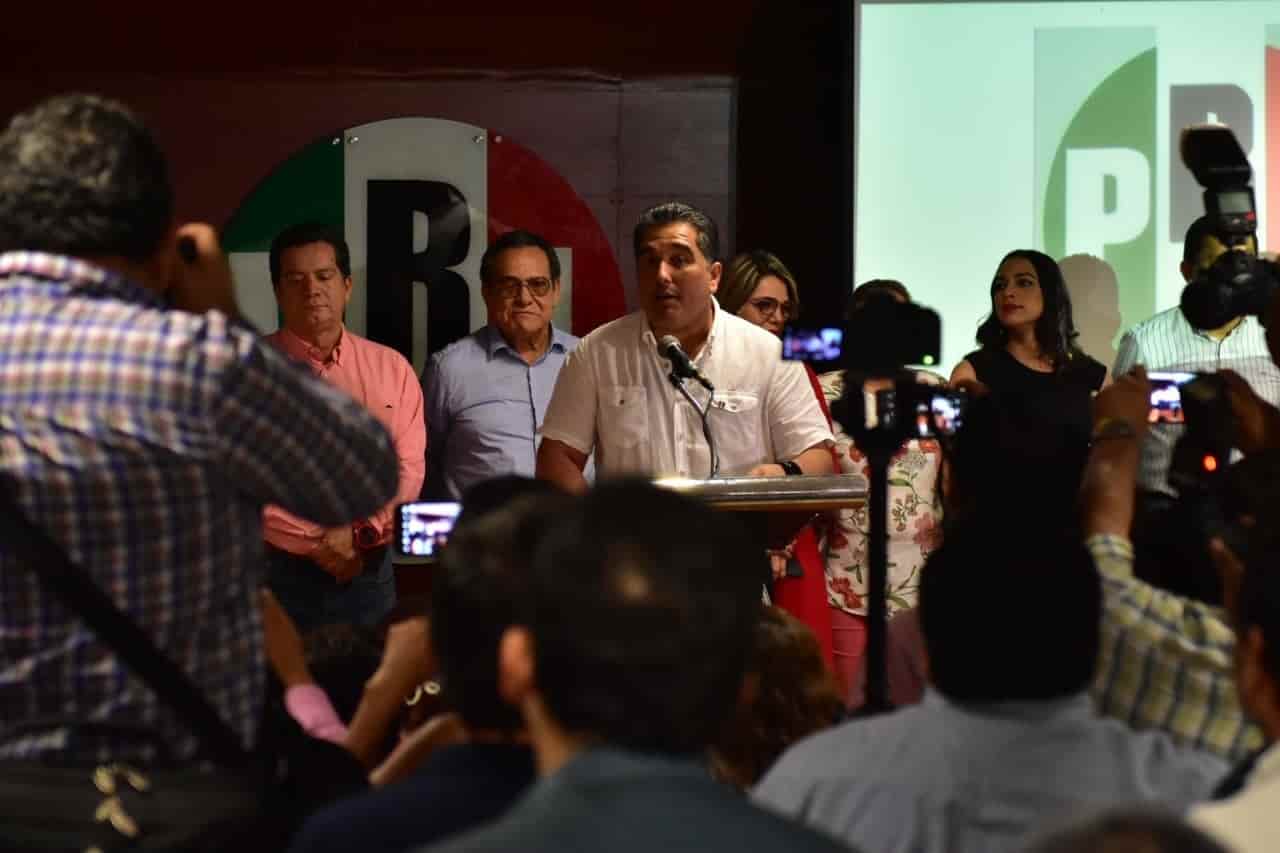 Presenta PRI-Tabasco a nuevos integrantes del CDE Presenta PRI-Tabasco a nuevos integrantes del CDE