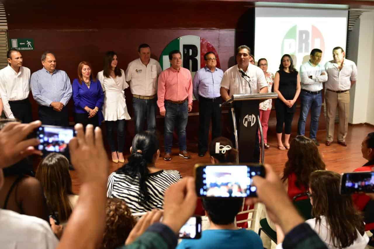 Presenta PRI-Tabasco a nuevos integrantes del CDE Presenta PRI-Tabasco a nuevos integrantes del CDE