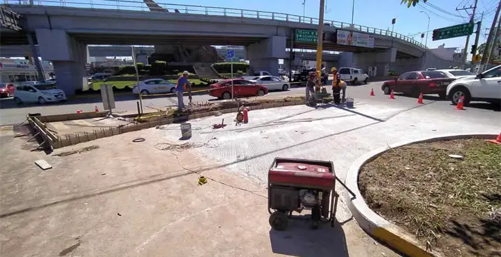 Construyen retorno sobre la Av. Usumacinta a la altura del monumento Sánchez Magallanes Construyen retorno sobre la Av. Usumacinta a la altura del monumento Sánchez Magallanes