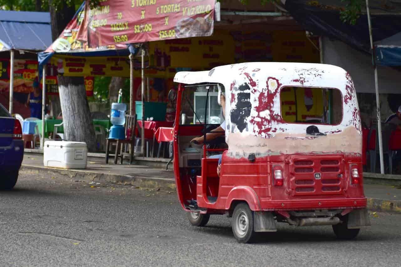 FOTO GALERÍA: Operan pochimóviles entre la ilegalidad y el mal servicio a usuarios FOTO GALERÍA: Operan pochimóviles entre la ilegalidad y el mal servicio a usuarios