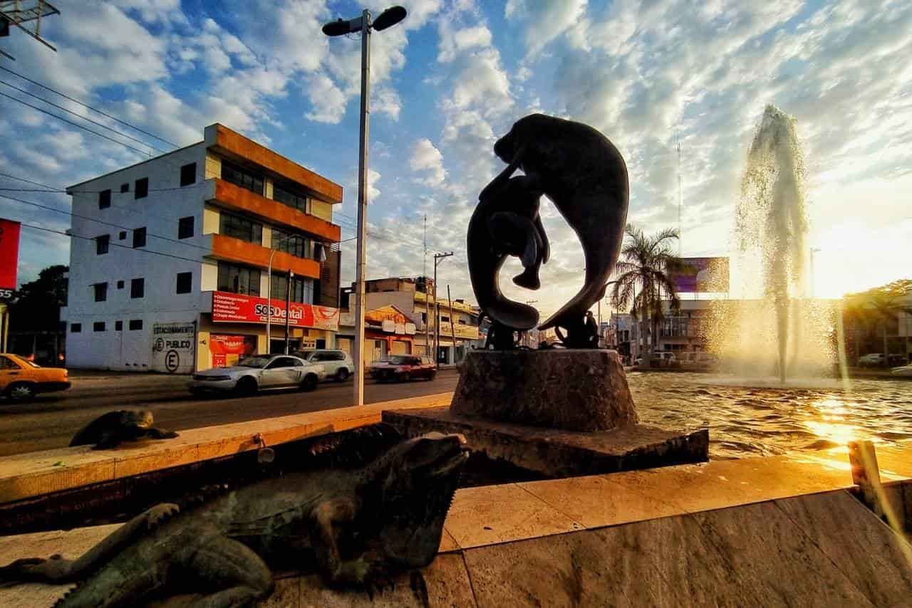 Bello atardecer desde la Fuente del Chorro de Villahermosa Bello atardecer desde la Fuente del Chorro de Villahermosa