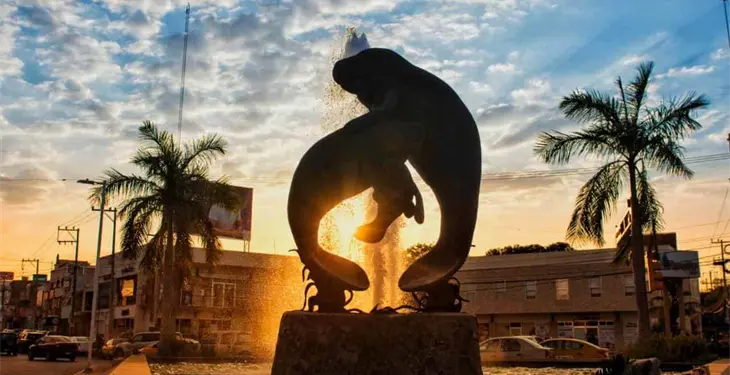 Bello atardecer desde la Fuente del Chorro de Villahermosa Bello atardecer desde la Fuente del Chorro de Villahermosa