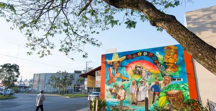 Plasman nuestros orígenes y tradiciones en maravilloso mural en Pomoca, Nacajuca. Plasman nuestros orígenes y tradiciones en maravilloso mural en Pomoca, Nacajuca.