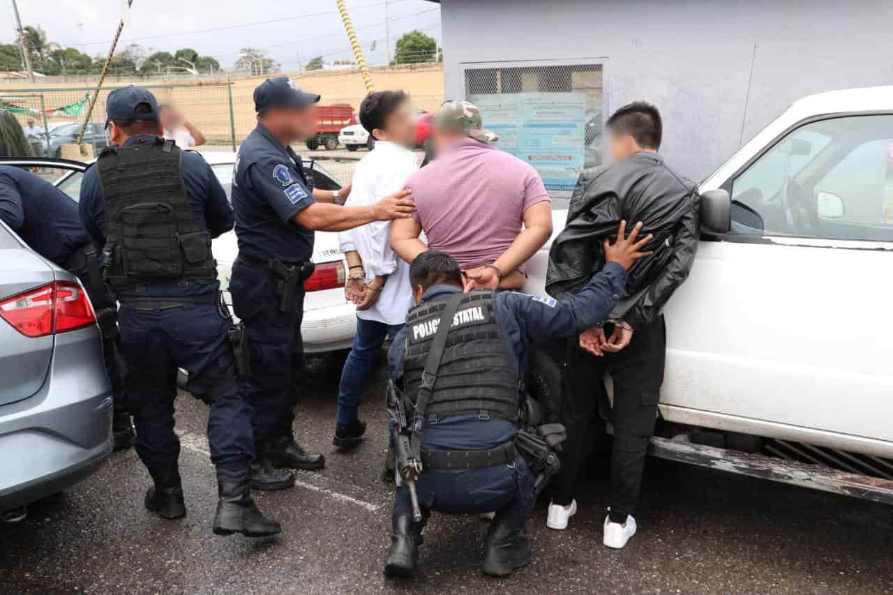 Capturan a cuatro sujetos con armas largas y cortas cerca del Creset