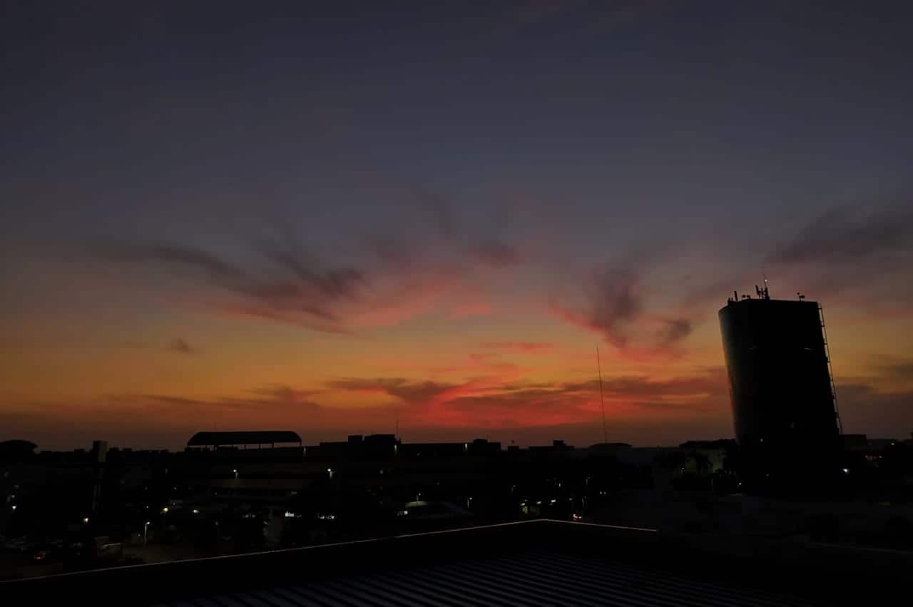 Espectáculo de colores de un atardecer tabasqueño Espectáculo de colores de un atardecer tabasqueño