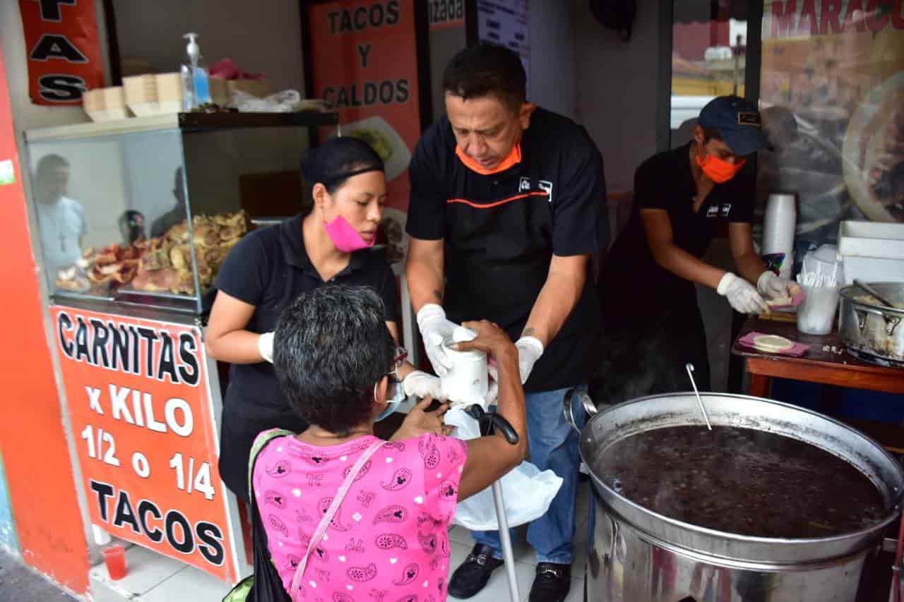 Regala 200 platos de comida diarios para afectados por contingencia Regala 200 platos de comida diarios para afectados por contingencia
