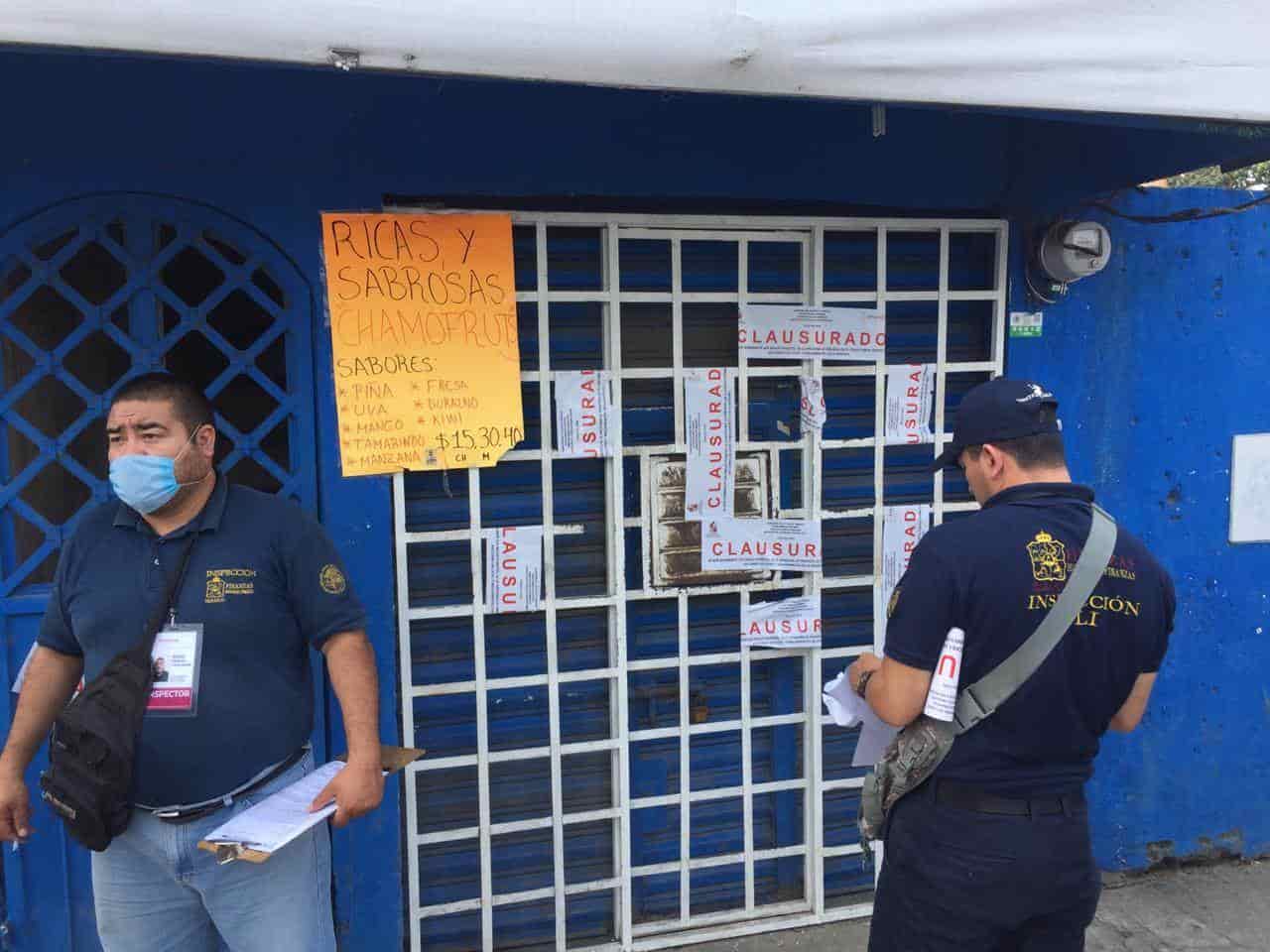 Clausuran negocios y depósitos de cerveza por violar decreto de prevención del Covid-19 en Comalcalco y Jalpa