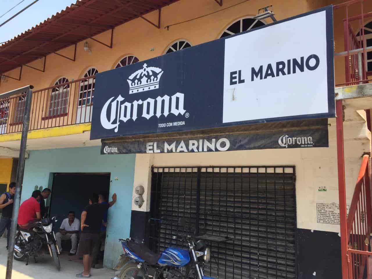 Clausuran negocios y depósitos de cerveza por violar decreto de prevención del Covid-19 en Comalcalco y Jalpa