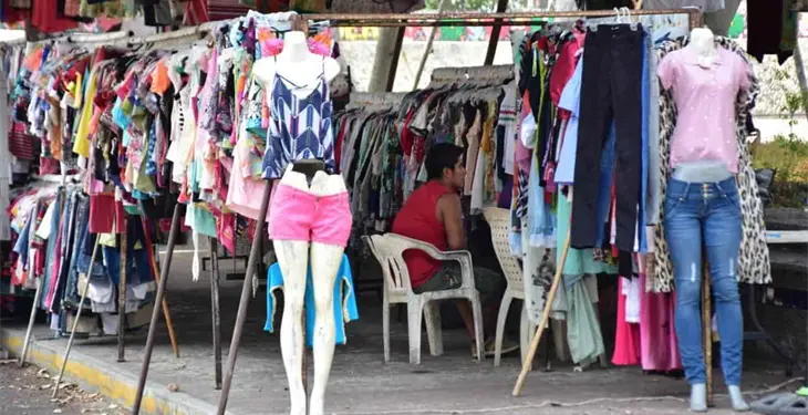 Tianguis en Gaviotas opera con normalidad en plena contingencia sanitaria Tianguis en Gaviotas opera con normalidad en plena contingencia sanitaria