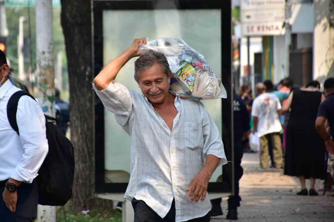 Entrega iglesia Católica cerca de mil despensas como parte del programa Mesa Solidaria Entrega iglesia Católica cerca de mil despensas como parte del programa Mesa Solidaria