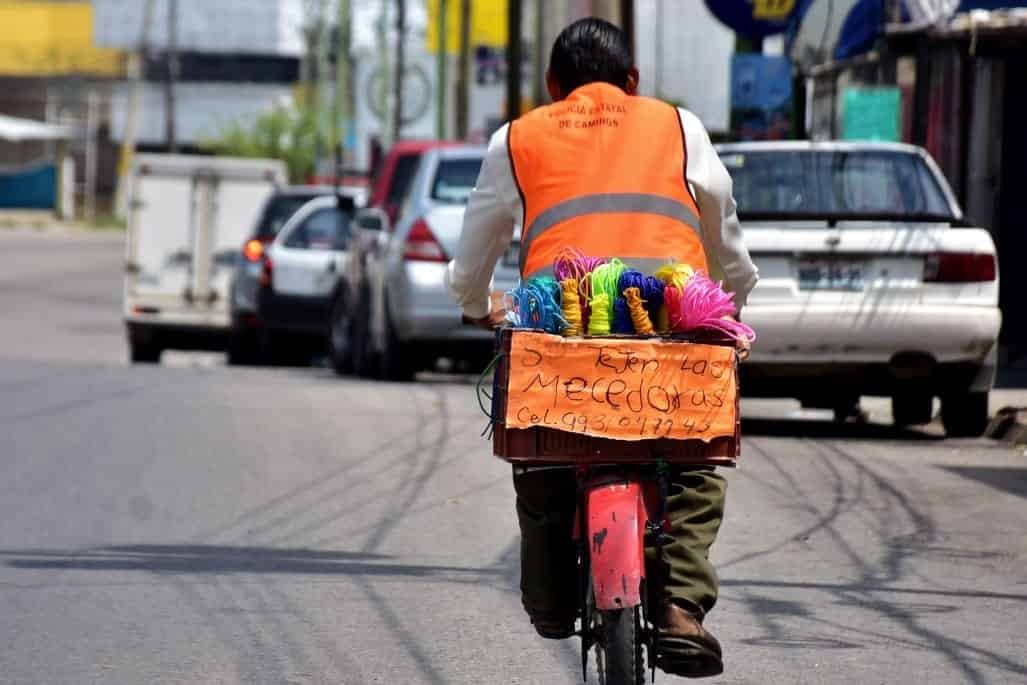 FOTO GALERÍA: El cambaceo, la estrategia de venta que subsiste a los tiempos del coronavirus FOTO GALERÍA: El cambaceo, la estrategia de venta que subsiste a los tiempos del coronavirus