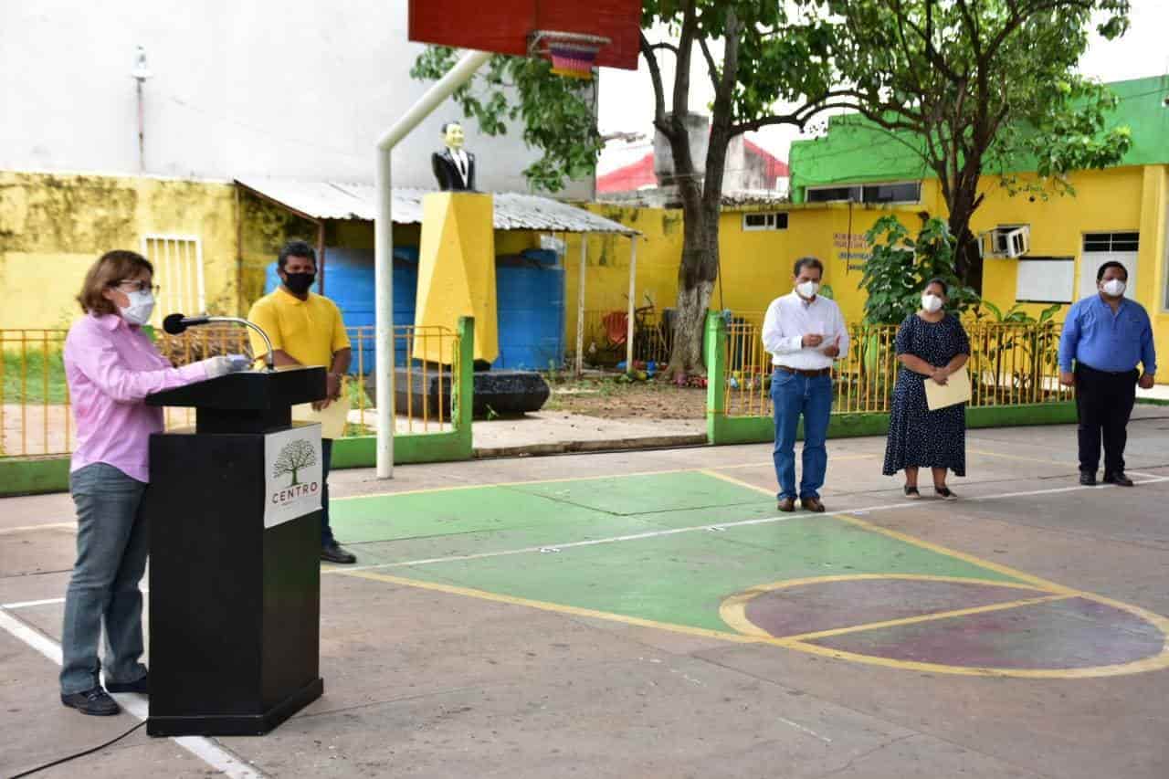 Da ayuntamiento de Centro banderazo al programa ‘Pinta tu escuela’ Da ayuntamiento de Centro banderazo al programa ‘Pinta tu escuela’