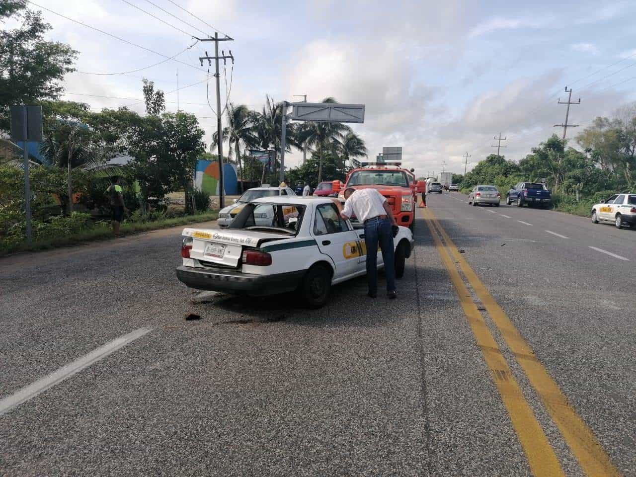 Dos heridos deja accidente en la carretera Villahermosa-Frontera Dos heridos deja accidente en la carretera Villahermosa-Frontera