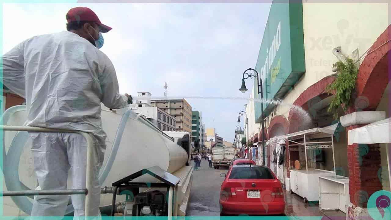 Comerciantes de la Zona Luz limpian sus establecimientos Comerciantes de la Zona Luz limpian sus establecimientos