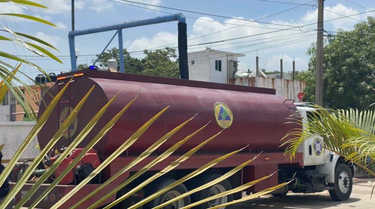 Suministro de agua potable en pipas es gratuito para población de Centro: Ayuntamiento