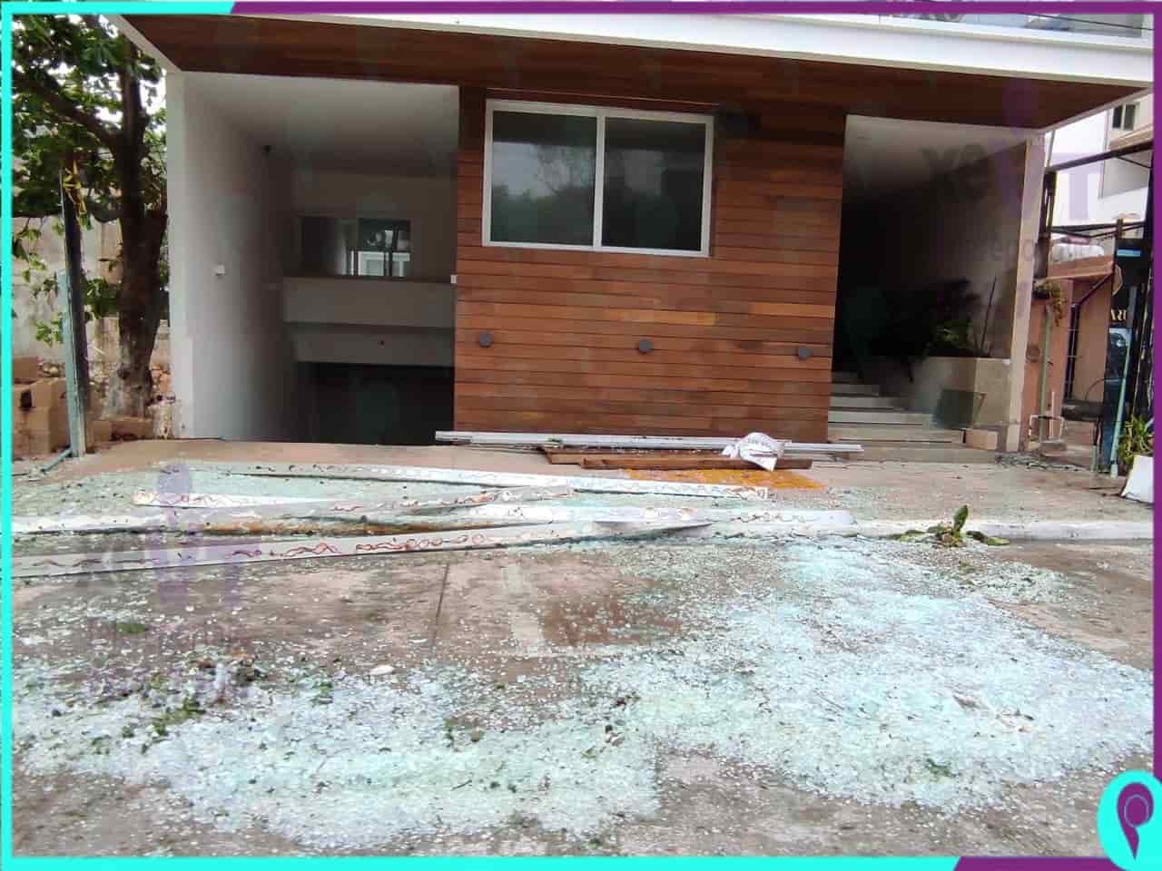 Zeta deja estragos en Playa del Carmen