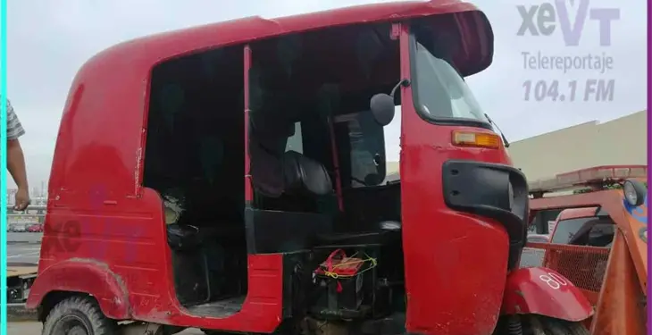 Detiene Semovi a tres pochimóviles piratas en Tierra Colorada; multa será de 45 mil pesos Detiene Semovi a tres pochimóviles piratas en Tierra Colorada; multa será de 45 mil pesos
