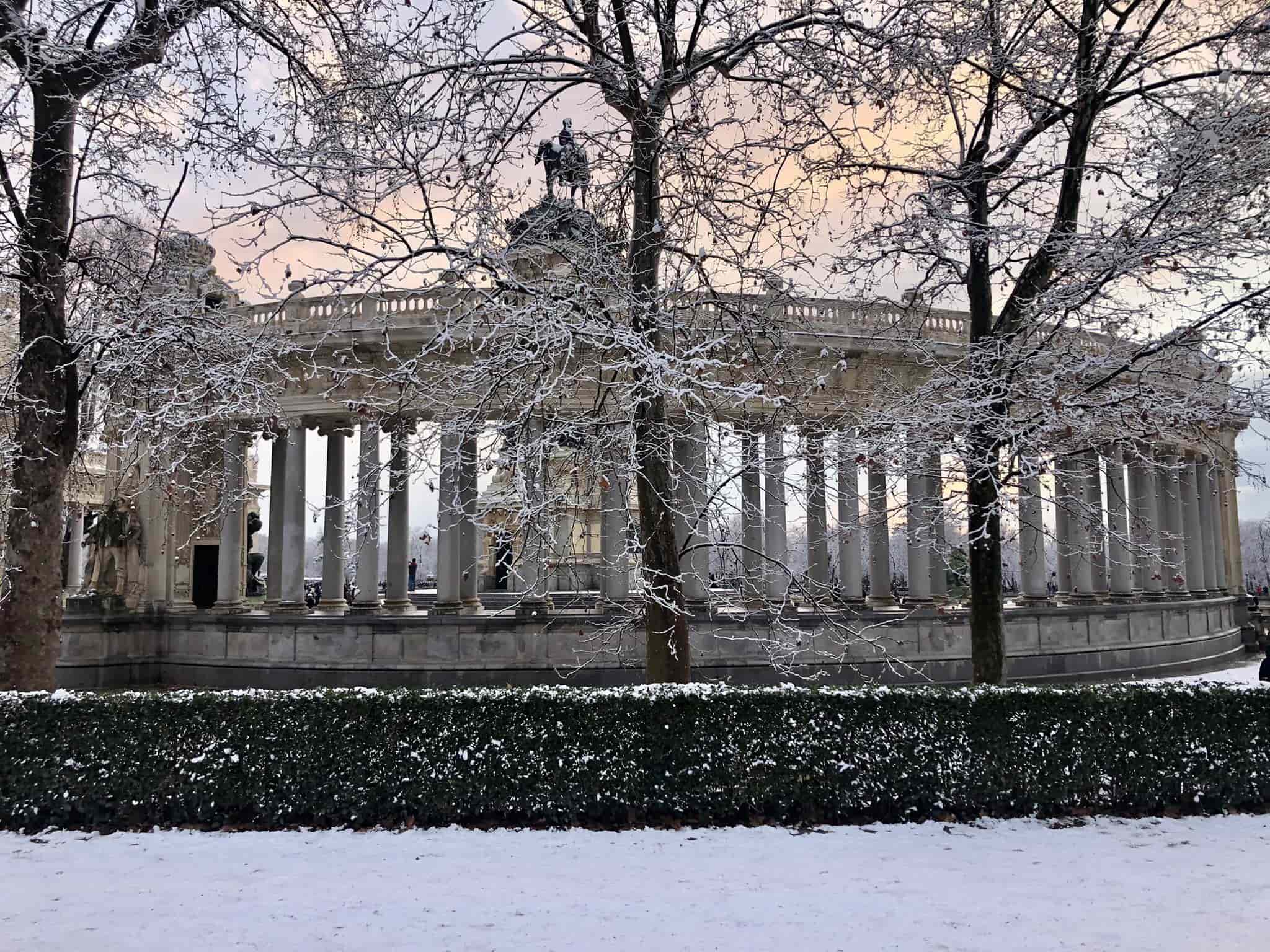 Madrid se viste de blanco con la “Gran Nevada del Siglo” Madrid se viste de blanco con la “Gran Nevada del Siglo”