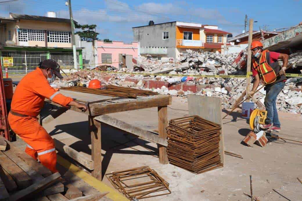 Anuncia Evaristo reconstrucción del sistema de drenaje y 2 cárcamos en Pueblo Nuevo de las Raíces Anuncia Evaristo reconstrucción del sistema de drenaje y 2 cárcamos en Pueblo Nuevo de las Raíces