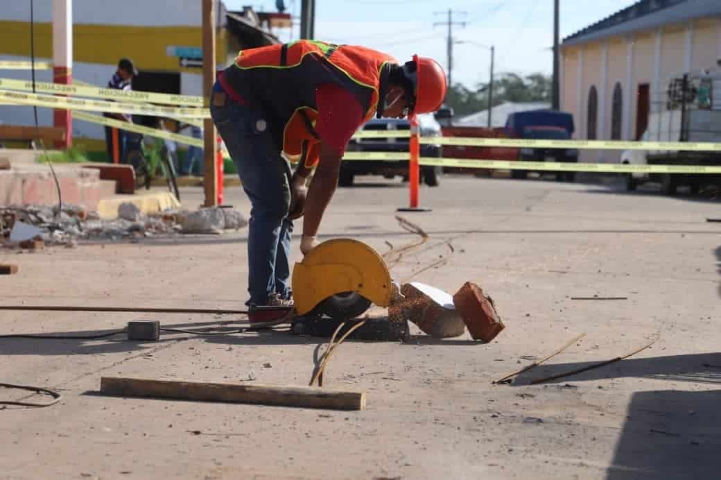 Anuncia Evaristo reconstrucción del sistema de drenaje y 2 cárcamos en Pueblo Nuevo de las Raíces Anuncia Evaristo reconstrucción del sistema de drenaje y 2 cárcamos en Pueblo Nuevo de las Raíces