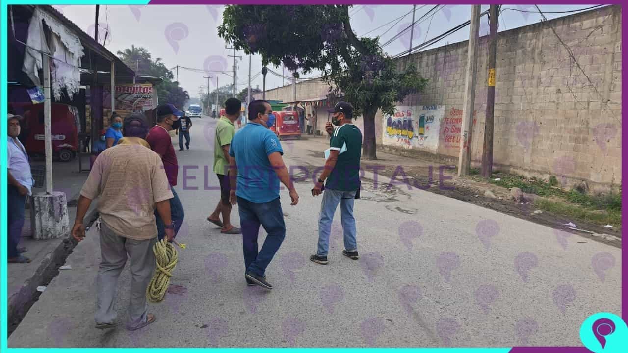 Bloquean entrada a ranchería González, Centro Bloquean entrada a ranchería González, Centro