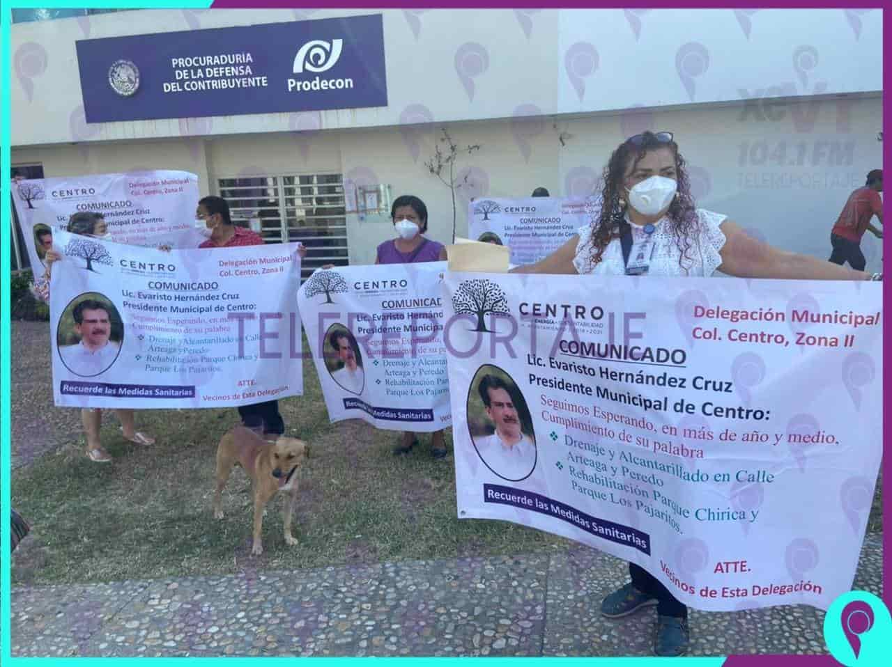 Se inconforman diversos grupos en Plaza de Armas Se inconforman diversos grupos en Plaza de Armas