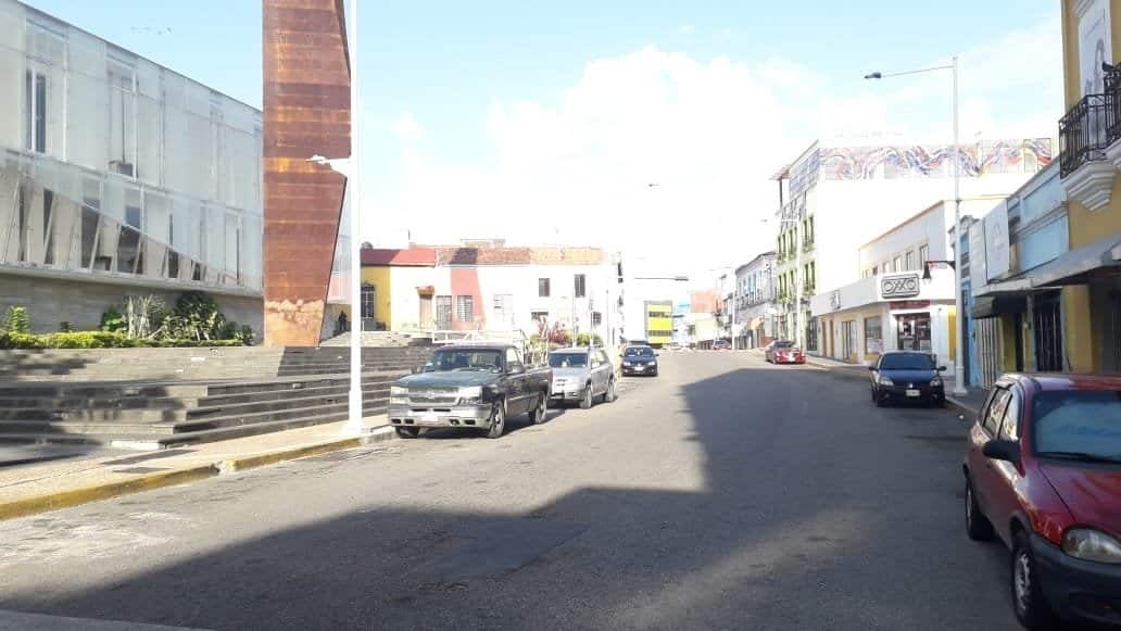 Calles de Villahermosa amanecieron vacías ayer domingo