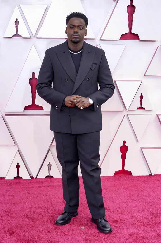 Lo mejor de la alfombra roja de los Oscar 2021