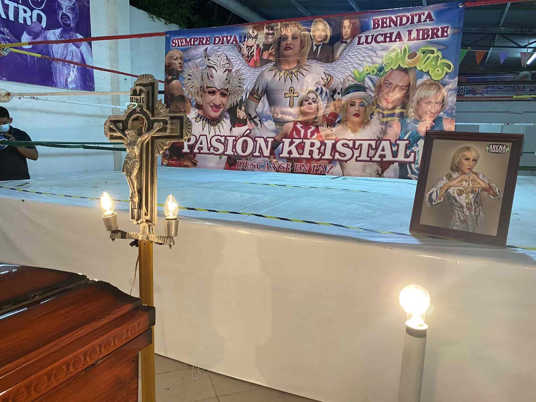 Dan último adiós al luchador tabasqueño “Pasión Kristal”