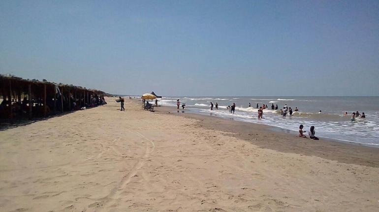 Espera subsecretaría de Turismo que playas de Paraíso estén libres de hidrocarburo antes de vacaciones de verano