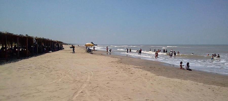 Espera subsecretaría de Turismo que playas de Paraíso estén libres de hidrocarburo antes de vacaciones de verano Espera subsecretaría de Turismo que playas de Paraíso estén libres de hidrocarburo antes de vacaciones de verano