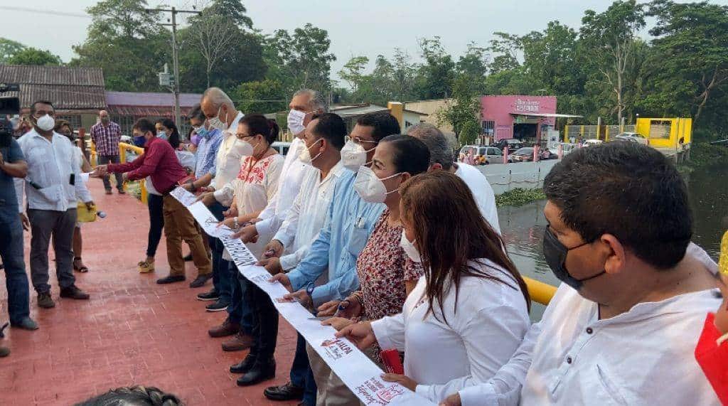 Inaugura AALH ‘Plaza de la Transformación’ y el malecón de Iquinuapa en Jalpa