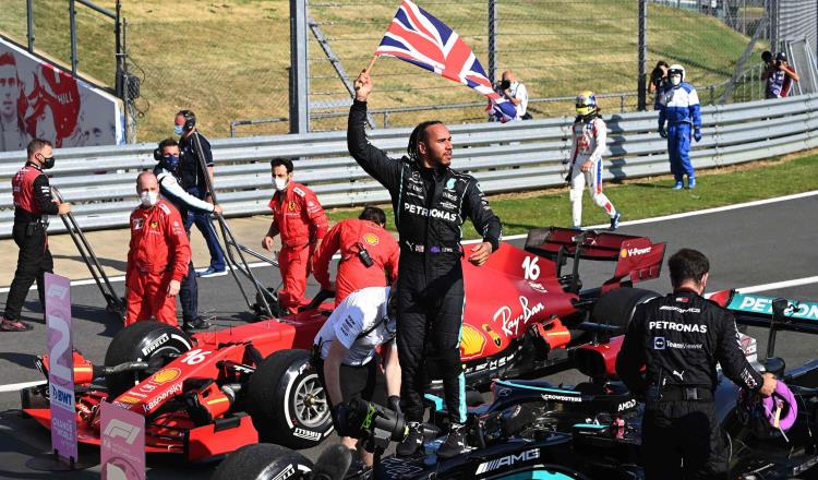 Hamilton hace de menos a Verstappen: “no pierdo el tiempo pensando en él”