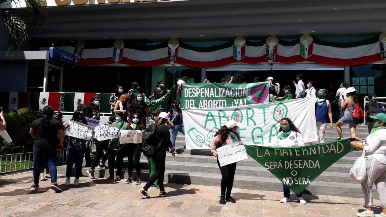 Exigen colectivos feministas despenalización del aborto en Tabasco