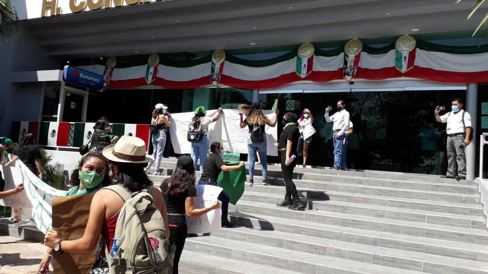 Exigen colectivos feministas despenalización del aborto en Tabasco