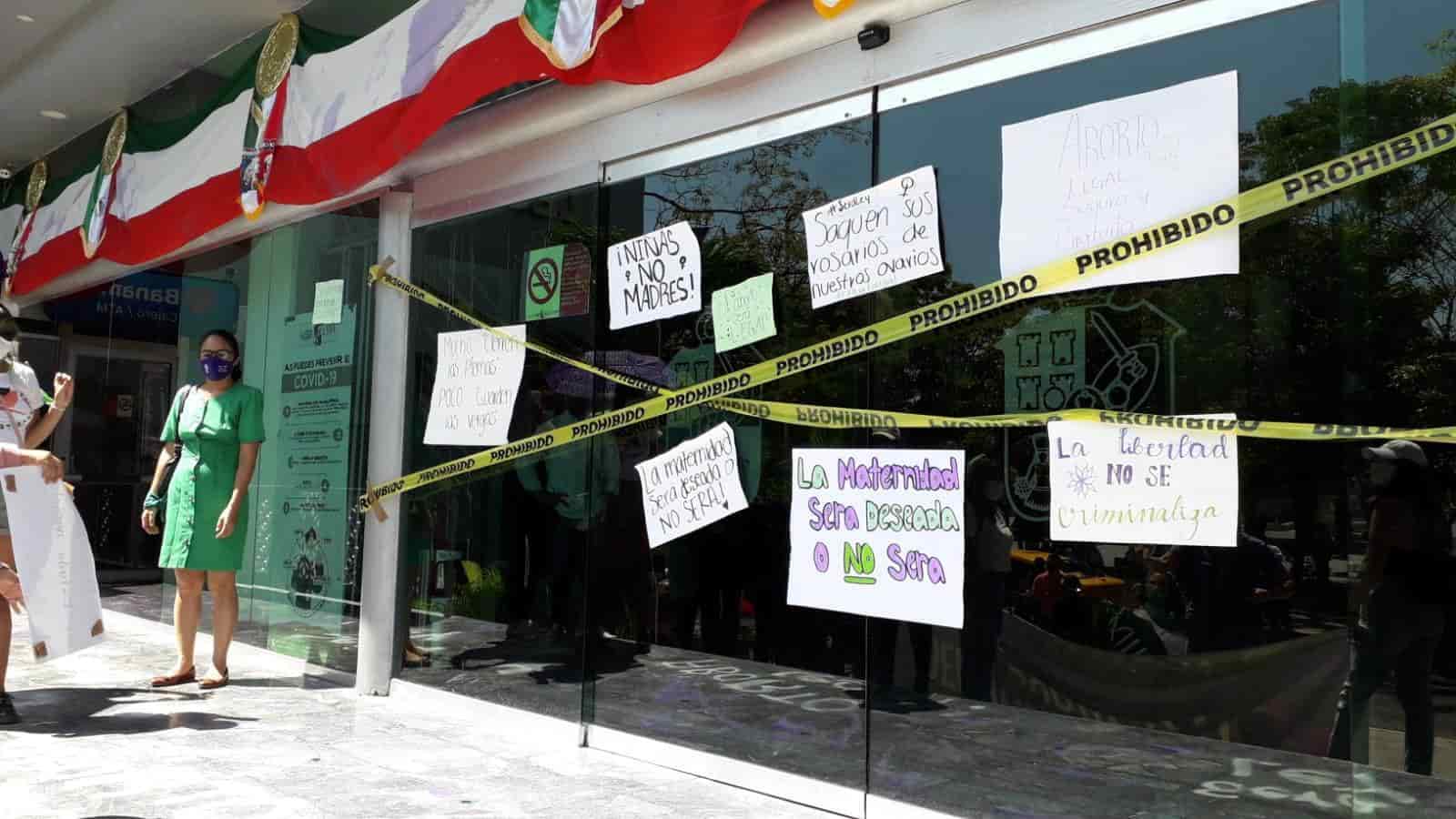Exigen colectivos feministas despenalización del aborto en Tabasco
