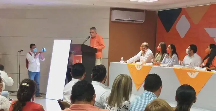 Eligen a Pedro Palomeque como nuevo líder de MC en Tabasco Eligen a Pedro Palomeque como nuevo líder de MC en Tabasco