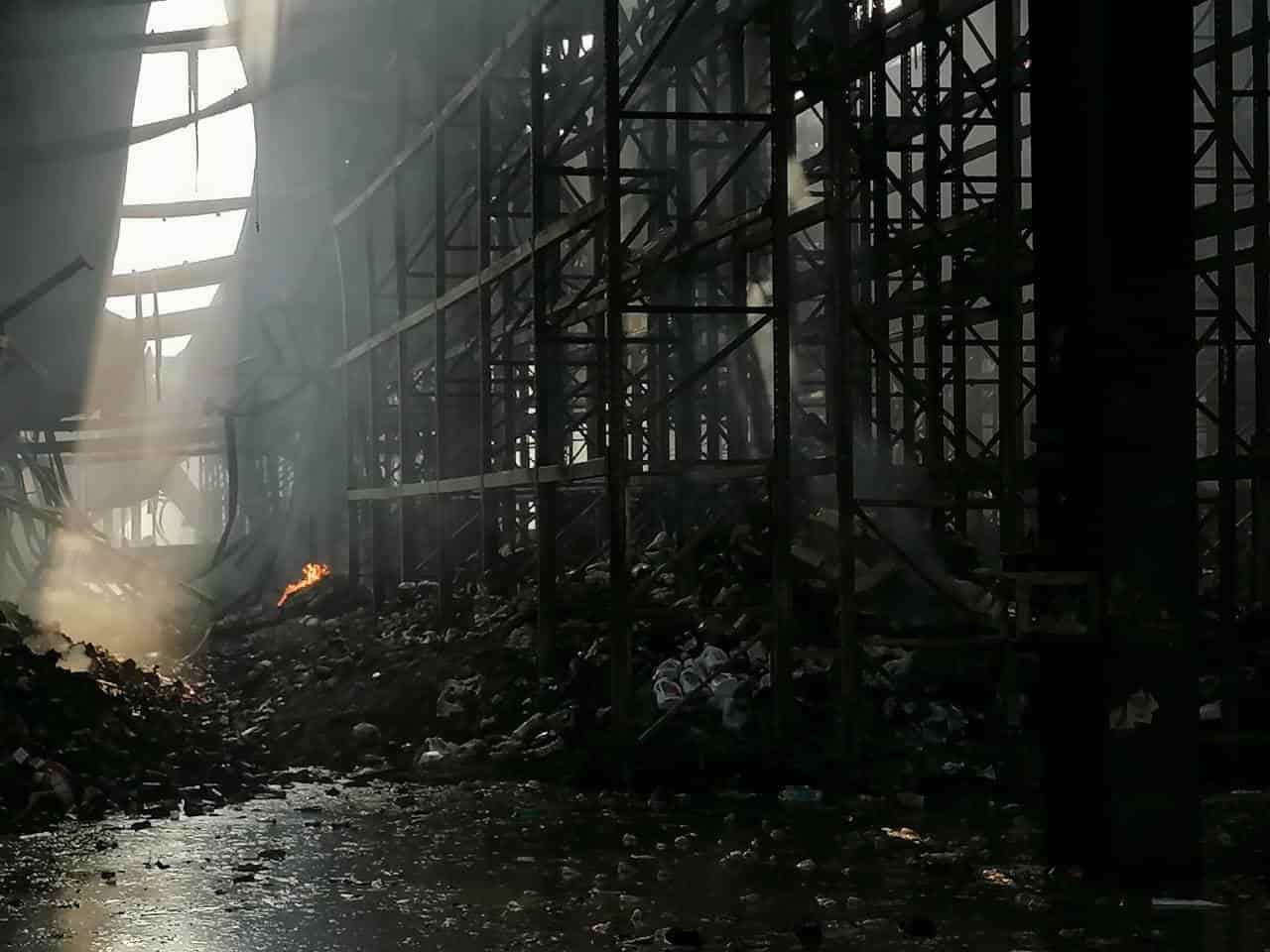 Declara PC sofocado incendio en CEDIS de abarrotera Declara PC sofocado incendio en CEDIS de abarrotera