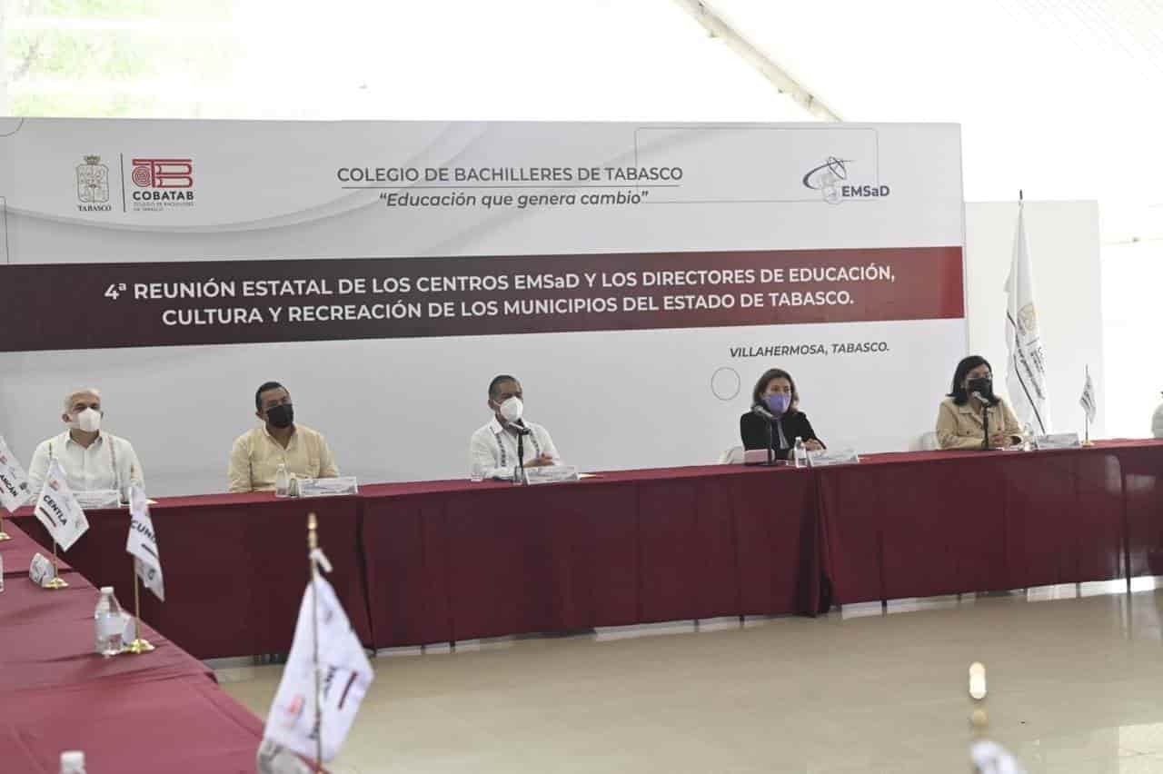 Alcaldes de Tabasco firman convenio para mejorar infraestructura EMSAD Alcaldes de Tabasco firman convenio para mejorar infraestructura EMSAD