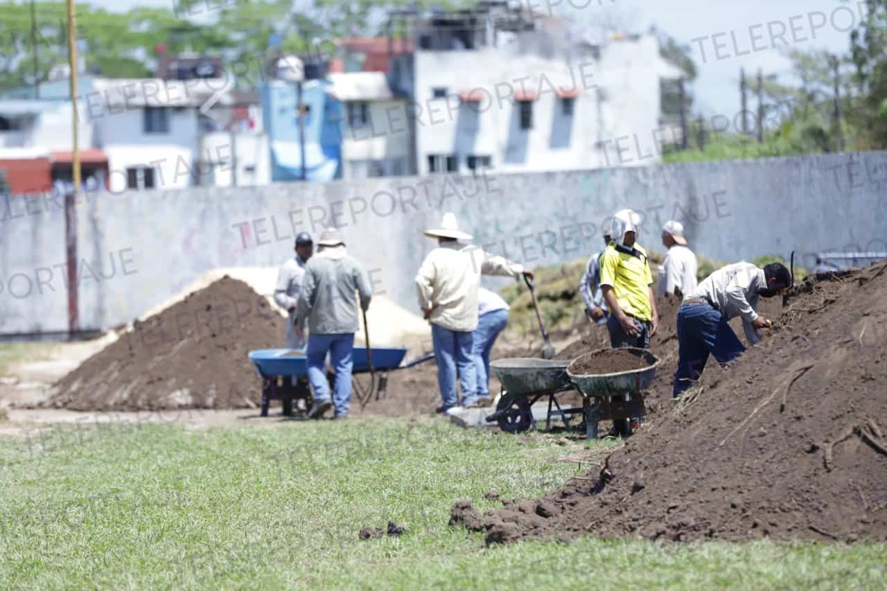 Avanza a tiempo adecuación del estadio Tumbapatos para hospedar a los Olmecas en el inicio de la LMB Avanza a tiempo adecuación del estadio Tumbapatos para hospedar a los Olmecas en el inicio de la LMB