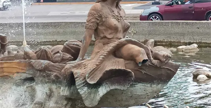 Ladrones dejan sin pierna a choca de la fuente El Cayuco… en Villahermosa Ladrones dejan sin pierna a choca de la fuente El Cayuco… en Villahermosa