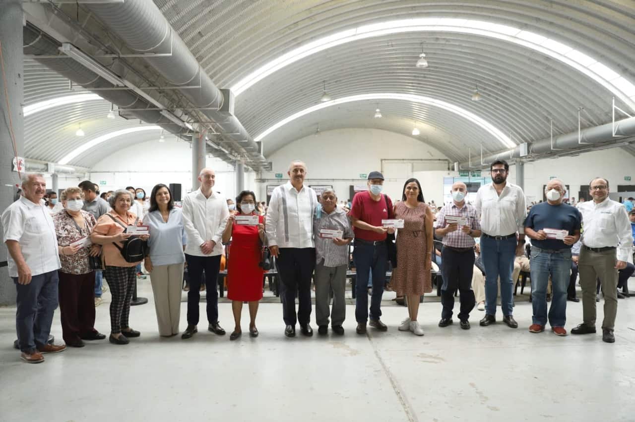 Entregan en Tabasco tarjetas del Banco del Bienestar