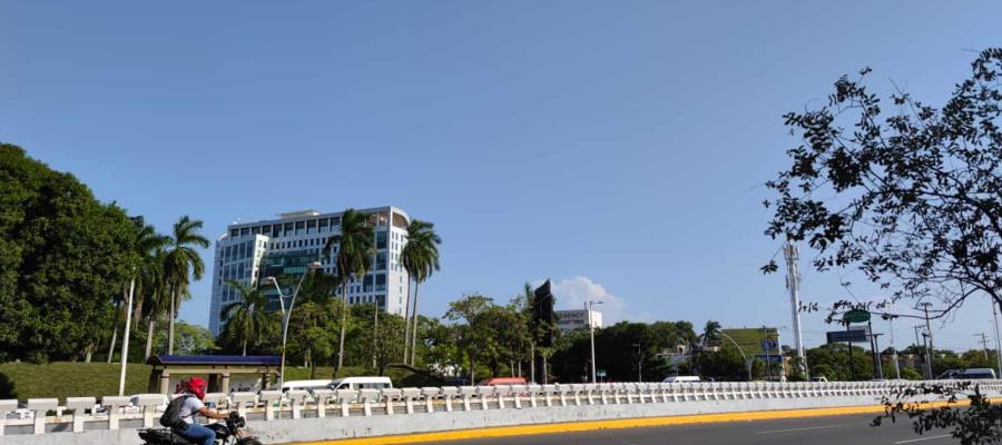 Lluvias fuertes y ambiente caluroso se espera este lunes en Tabasco