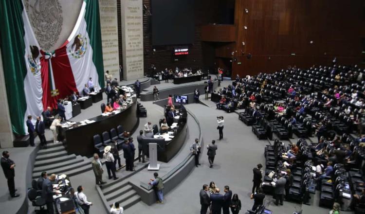 Vía “fast track”, Morena y aliados avalan “Plan B” de reforma electoral de AMLO