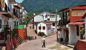 Piden a Semovi no permitir "pochis piratas" en el Pueblo Mágico de Tapijulapa