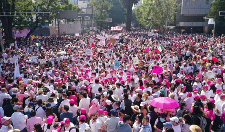 ‘Cada quien es libre’, responde Obrador a convocatoria de ‘Marea rosa’ de la oposición